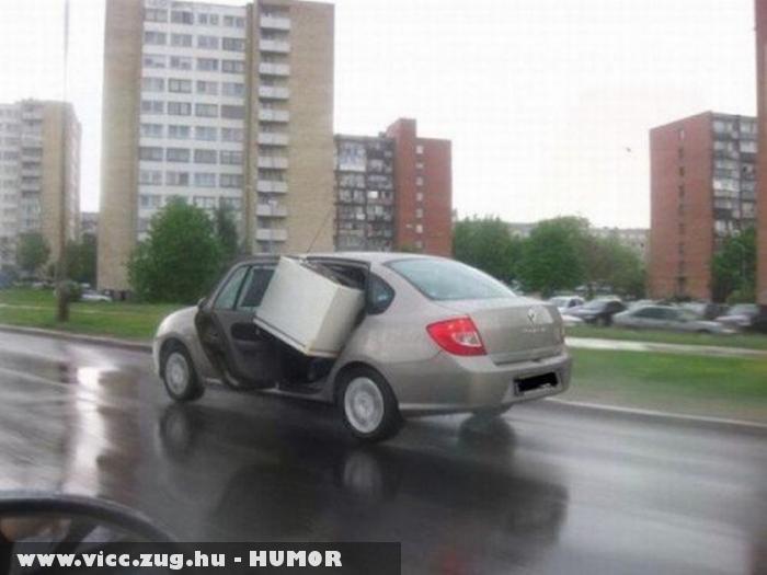 Sz�ll�tm�ny a Renaultban